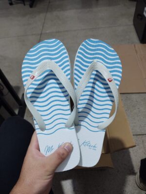 Chinelo de dedo Mr. Kitsch Azul com branco Onda